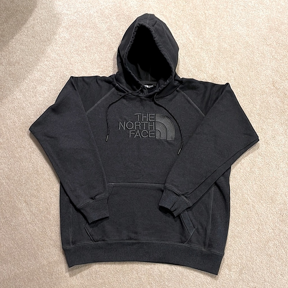 North Face dark gray embroidered hoodie.  Men’s size large.  Like new!